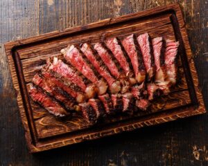 Gesneden ribeye steak